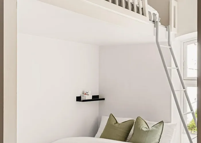 Dinbnb I Historical Building I 50m To Museum Apartman