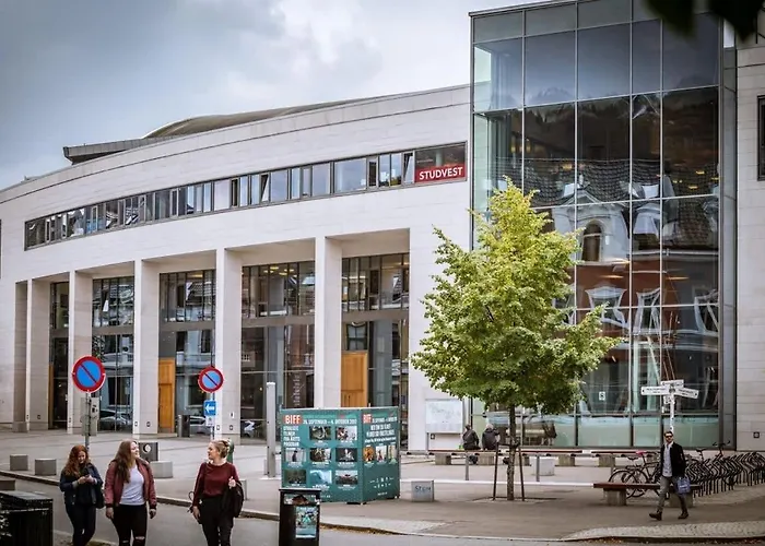 아파트 Dinbnb I Historical Building I 50m To Museum *