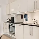 Dinbnb I Historical Building I 50m To Museum
